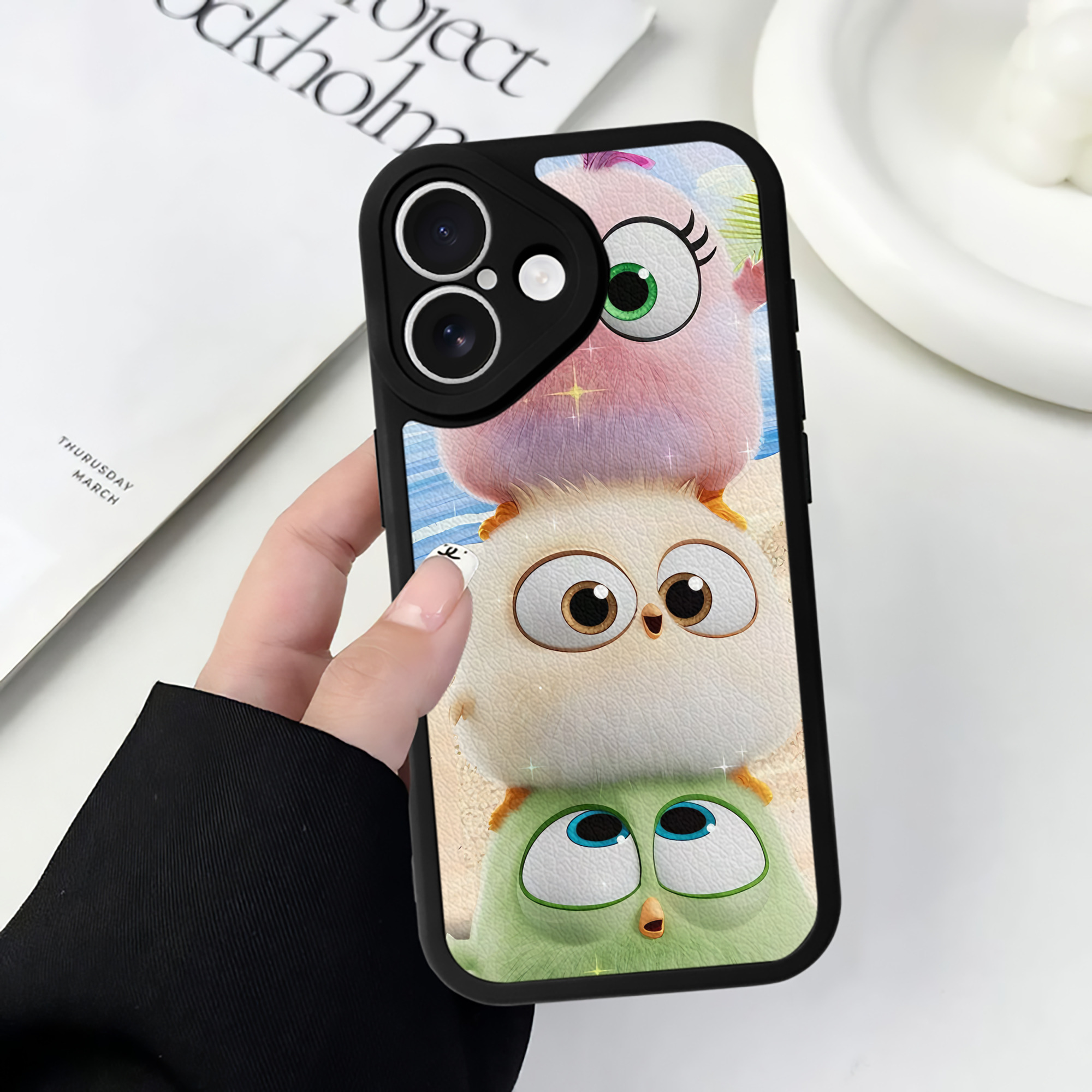 （画像用） Angry Birds アングリーバード 【iPhone 16シリーズ対応】シリコンスマホケース（レザー調） 材質：シリコン